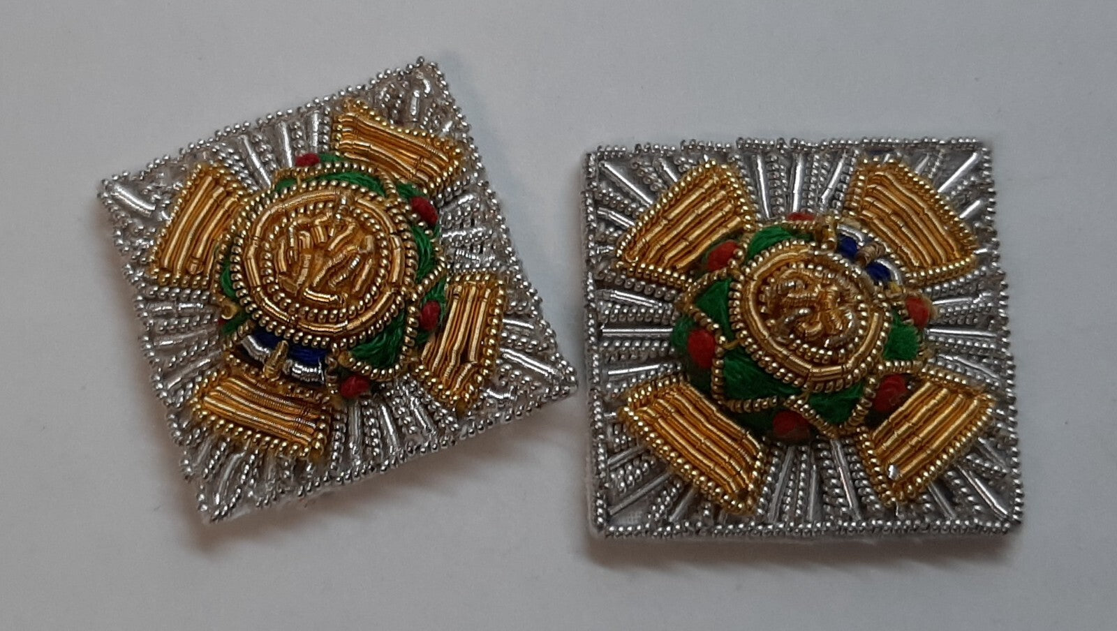 Officer Rank Stars British Army 7/8" Silver Hand Embroidered H/E Insignia 1 Pair