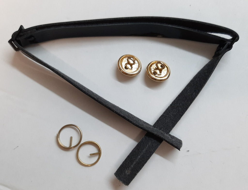 British Army RDG Chin Strap Set 4th & 7th Dragoons Insignia Buttons and Fittings