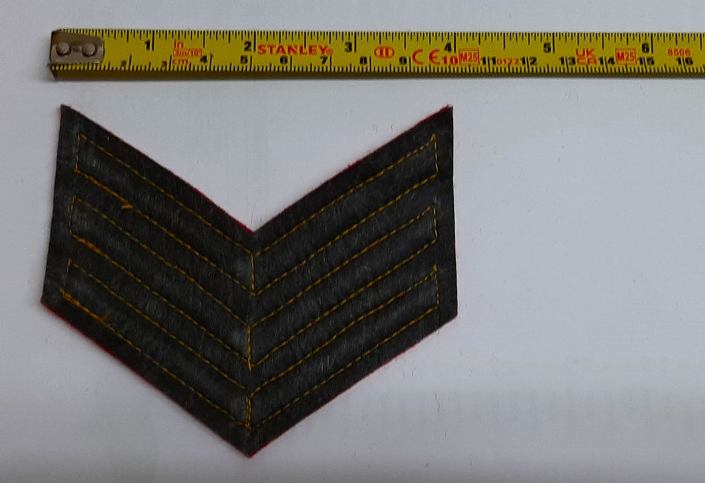 Mess Kit Chevrons 3 Gold Bar On Scarlet Felt SGT Stripes