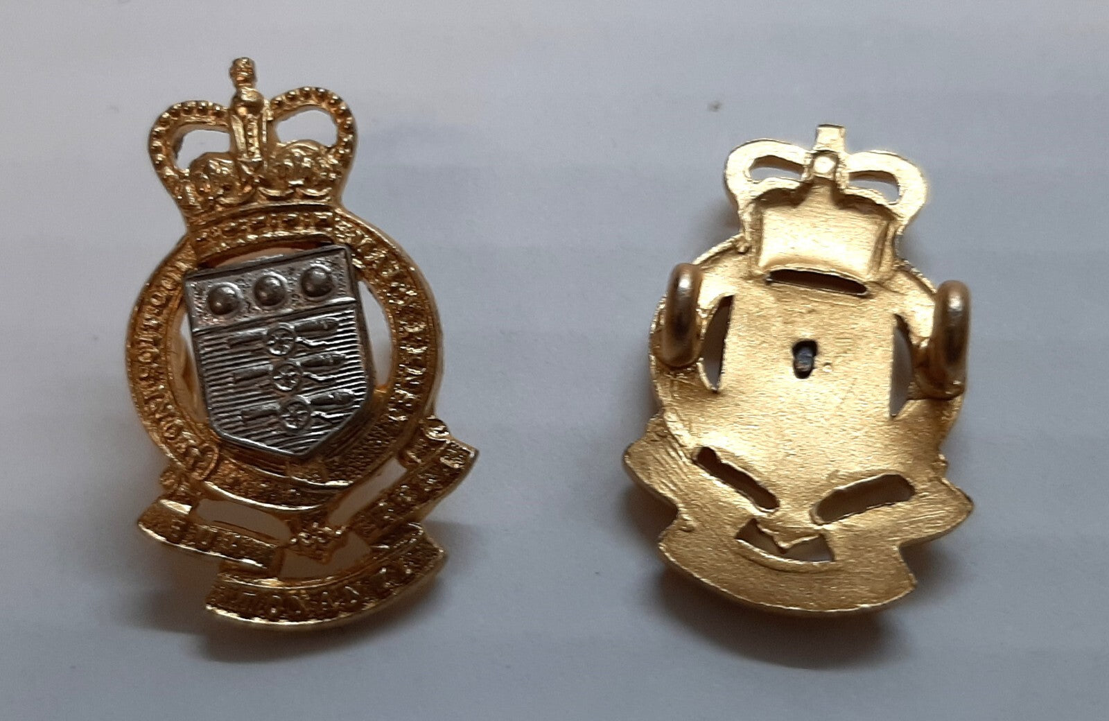 RAOC Collar Badges British Army Royal Ordnance Corps Insignia Small Badge x 2