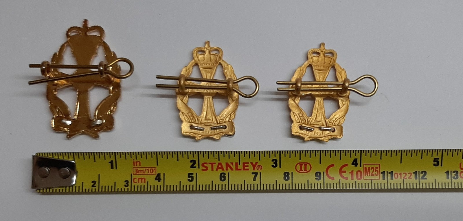 QARANC Insignia British Army Dress Hat Badge and Collar Badges Queen Alexandra