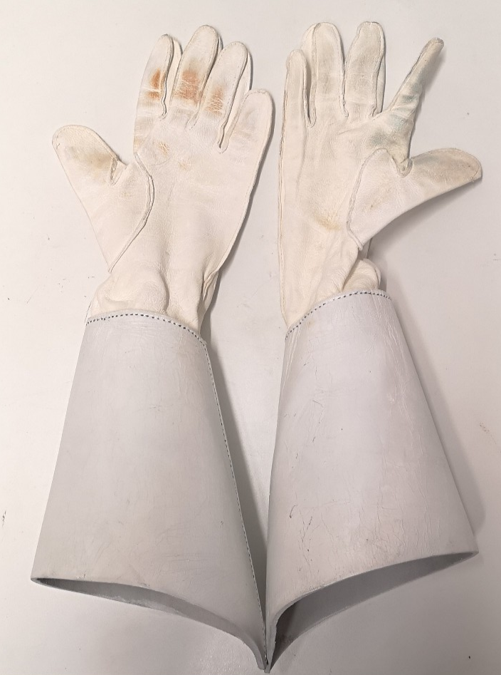 British Army Parade Gauntlet Gloves Household Cavalry White Leather Size 8
