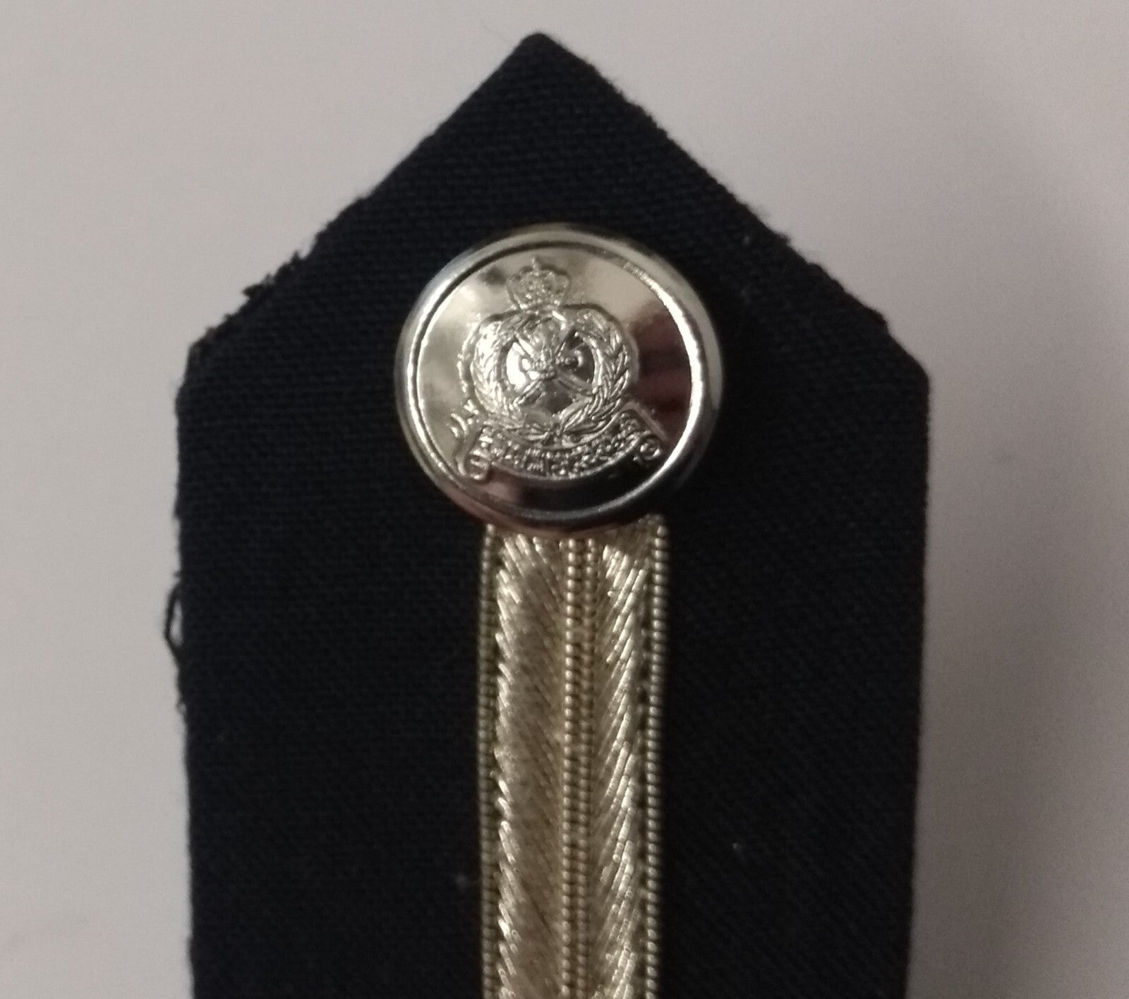 Oman Gorgets Collar Tabs With Silver Detail Chrome Officers Insignia Buttons