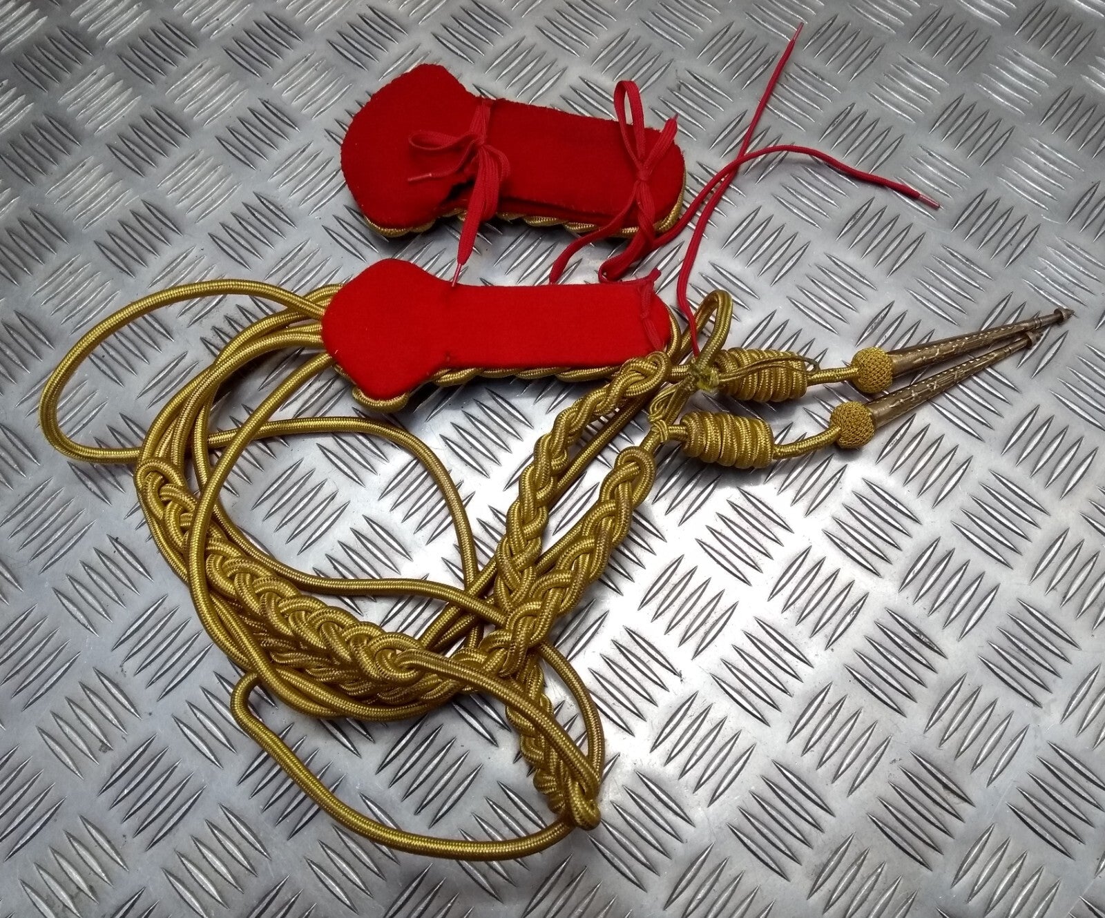 Aiguillette HCav British Army The Life Guards Household Cavalry With Boards