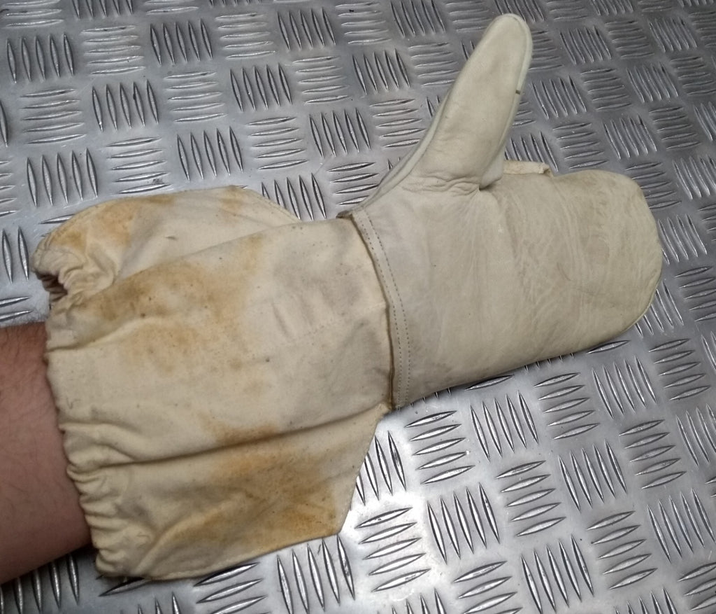Vintage Arctic Mitts British Army issue Canvas & Chrome Leather & Trigger Finger
