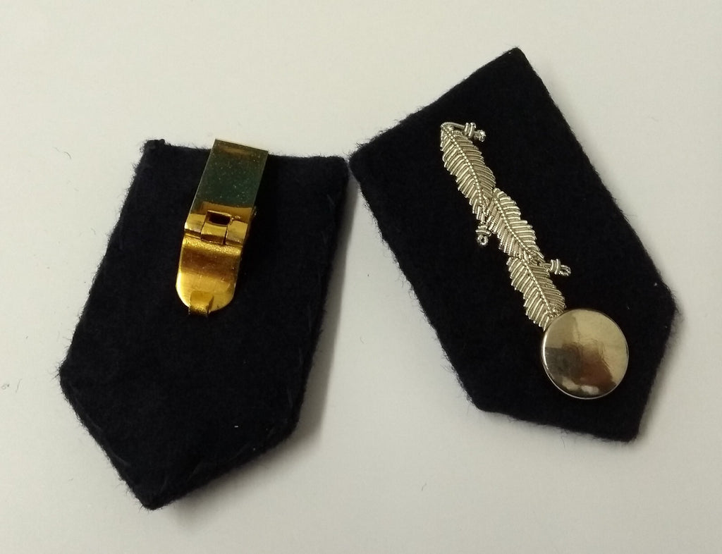 Black Gorgets Collar Tabs With Silver Leaf Insignia Plain Buttons & Clip Backs