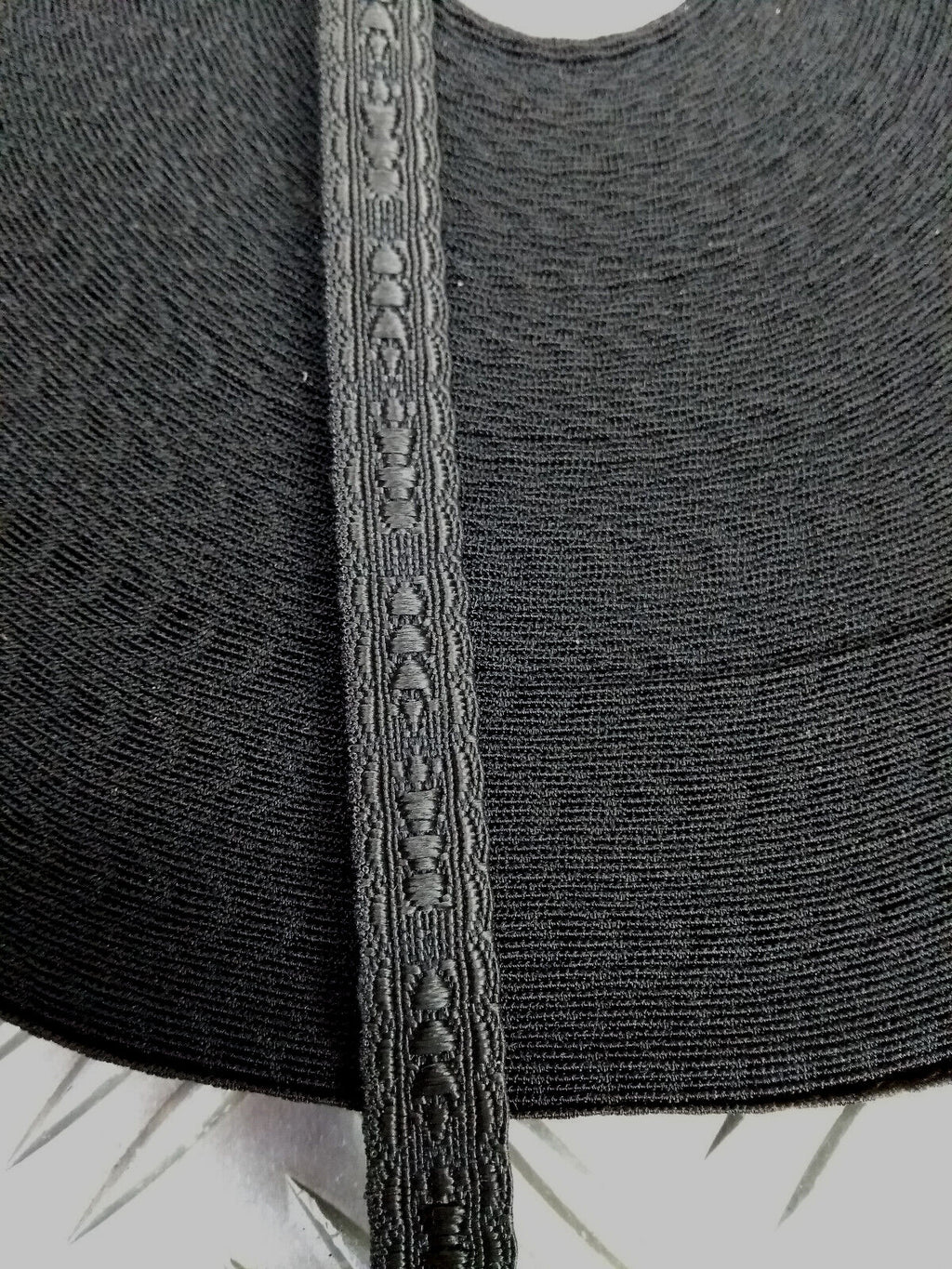Black Scalloped Edge Viscose Ribbon / Lace