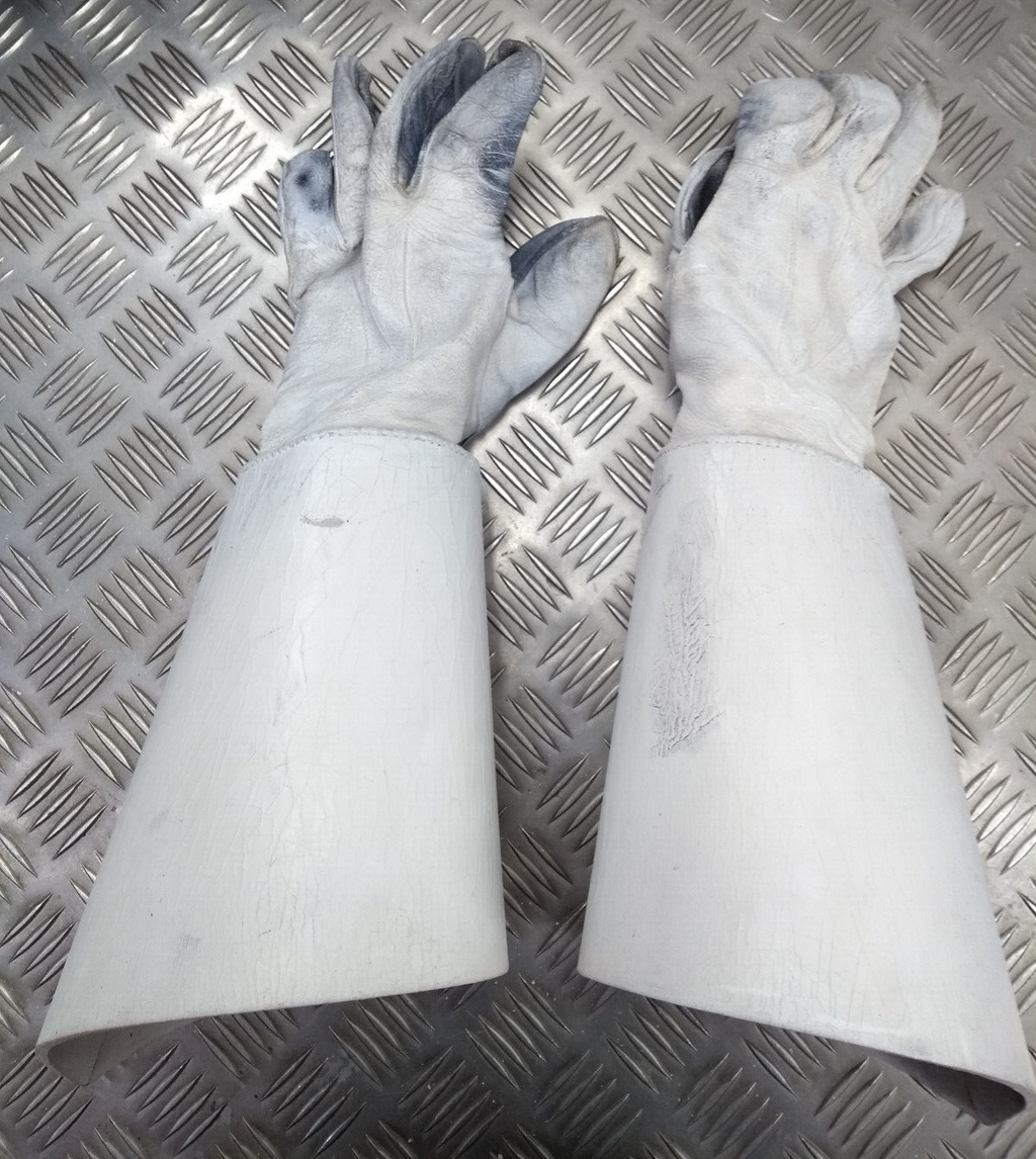British Army Household Cavalry White Leather Gauntlet Parade Gloves Size 9.5