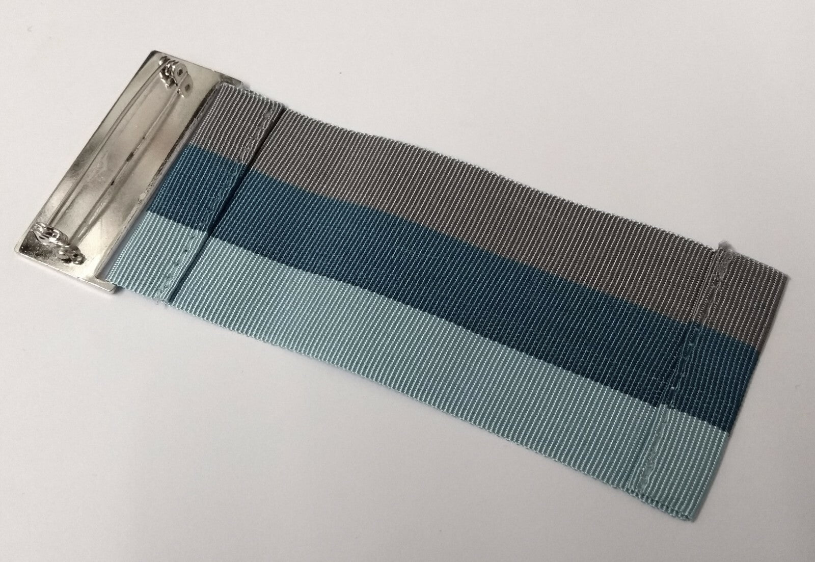 The Girlguiding UK Insignia Hi Senior Section Metal Ribbon & Pin Clasp Bar