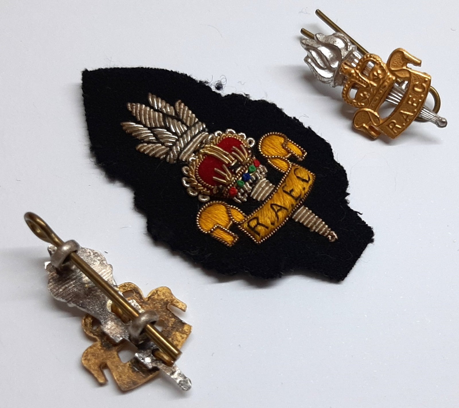 RAEC Hat / Cap Badge and Collar Badges Hand Embroidered Vintage
