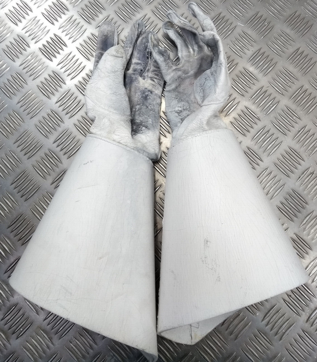 British Army Household Cavalry White Leather Gauntlet Parade Gloves Size 9