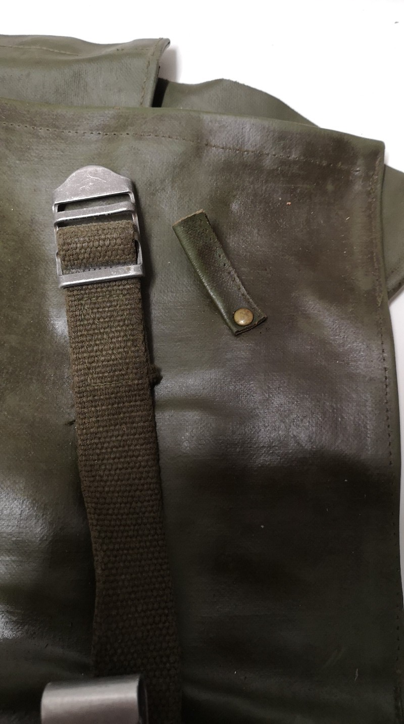 Vintage Army Issue Heavy-duty Backpacks x4 & Belts x4 Heavy Wear with Defects