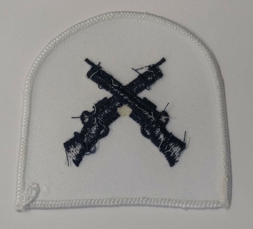 Genuine British Royal Navy White Qualification Marksman Badge All Rates