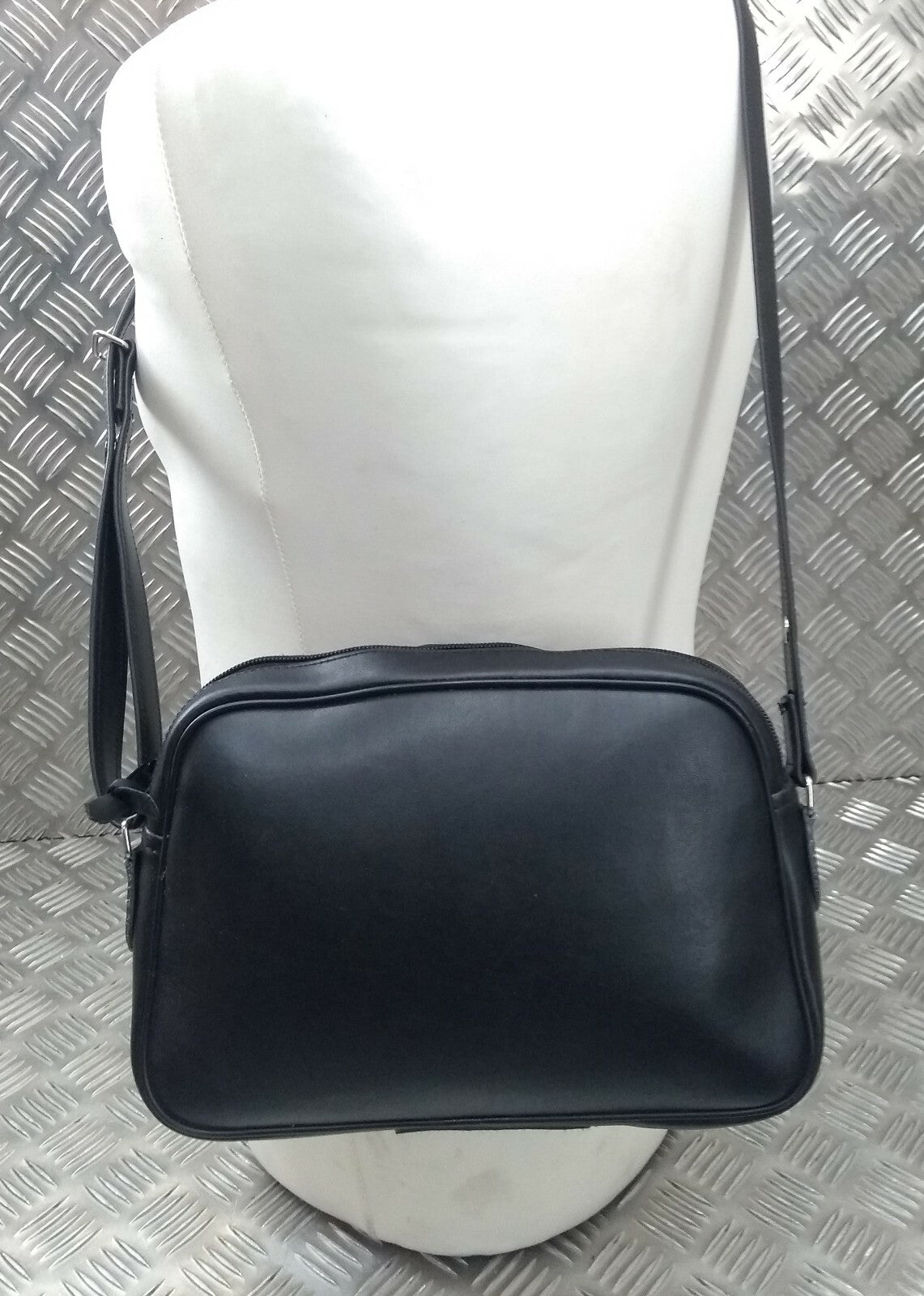 British Naval Bag Female Shoulder / Handbag RAF WRNS / Navy or Air Force