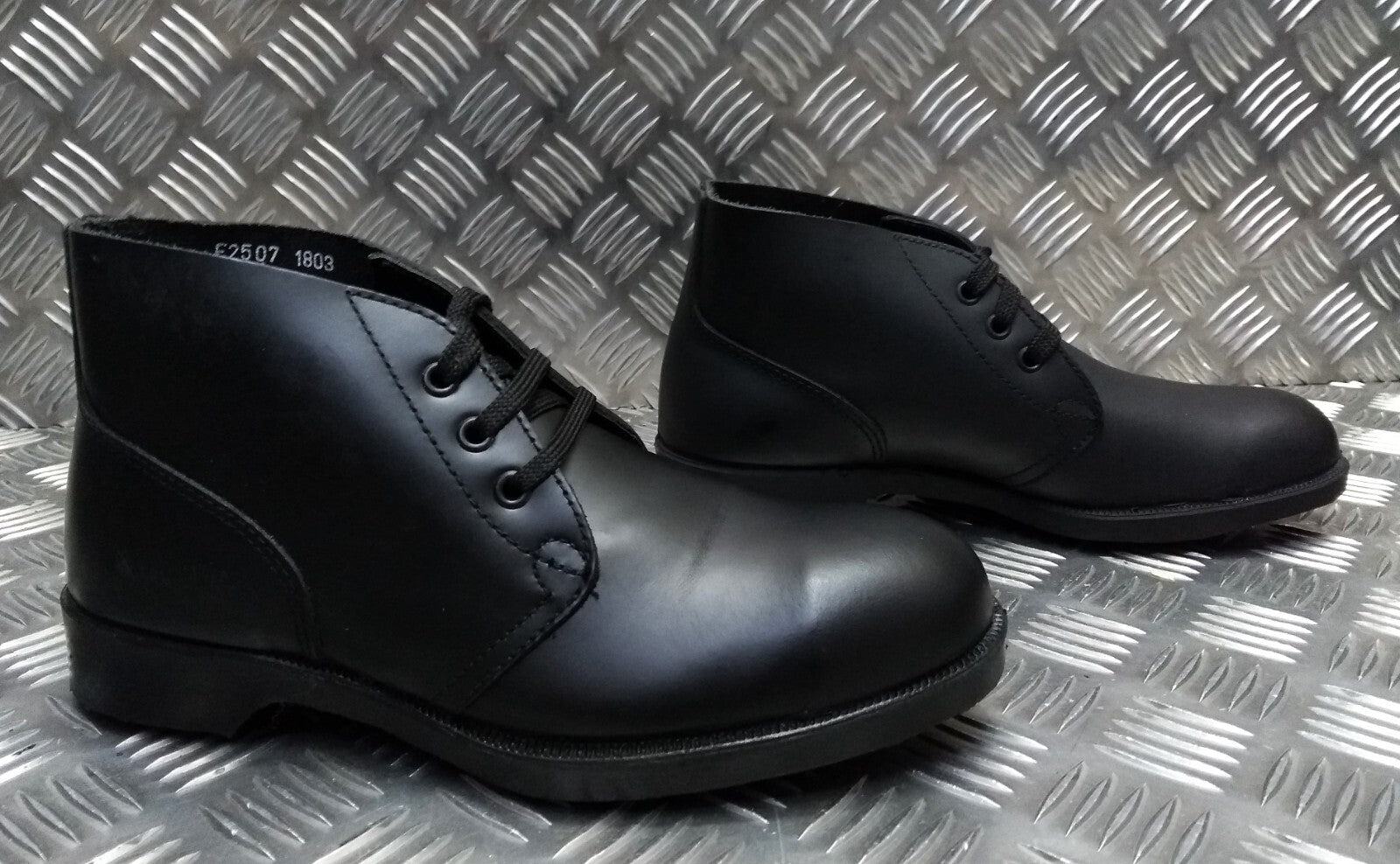 Ankle Boots Safety British Issue 3 Eyelet Chukka Style GBB G B Britton
