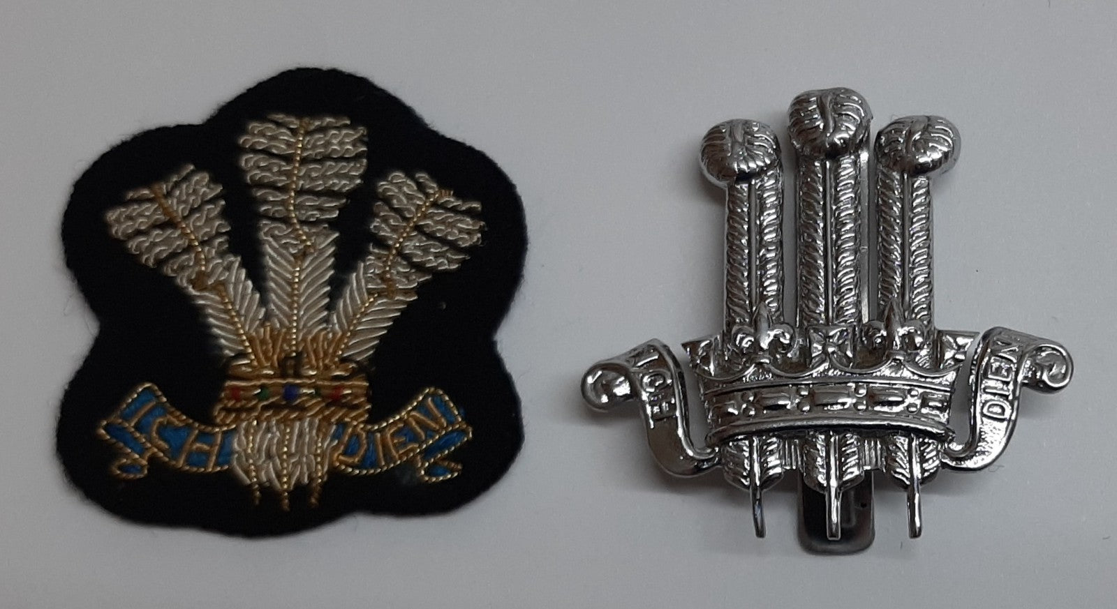 British Insignia Badges Army ICH DIEN 2nd Kings Own and Royal Regiment of Wales