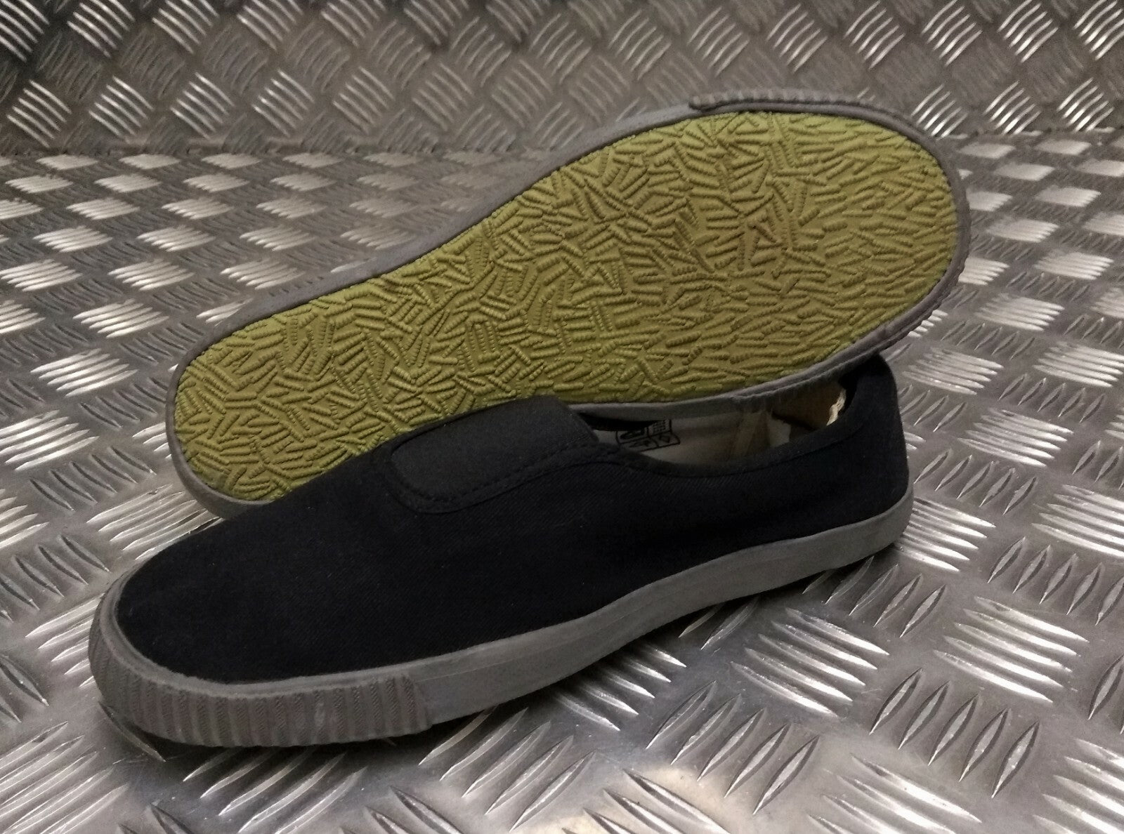 Genuine British Issue PT PE BLACK Retro Plimsolls Dabs- All sizes