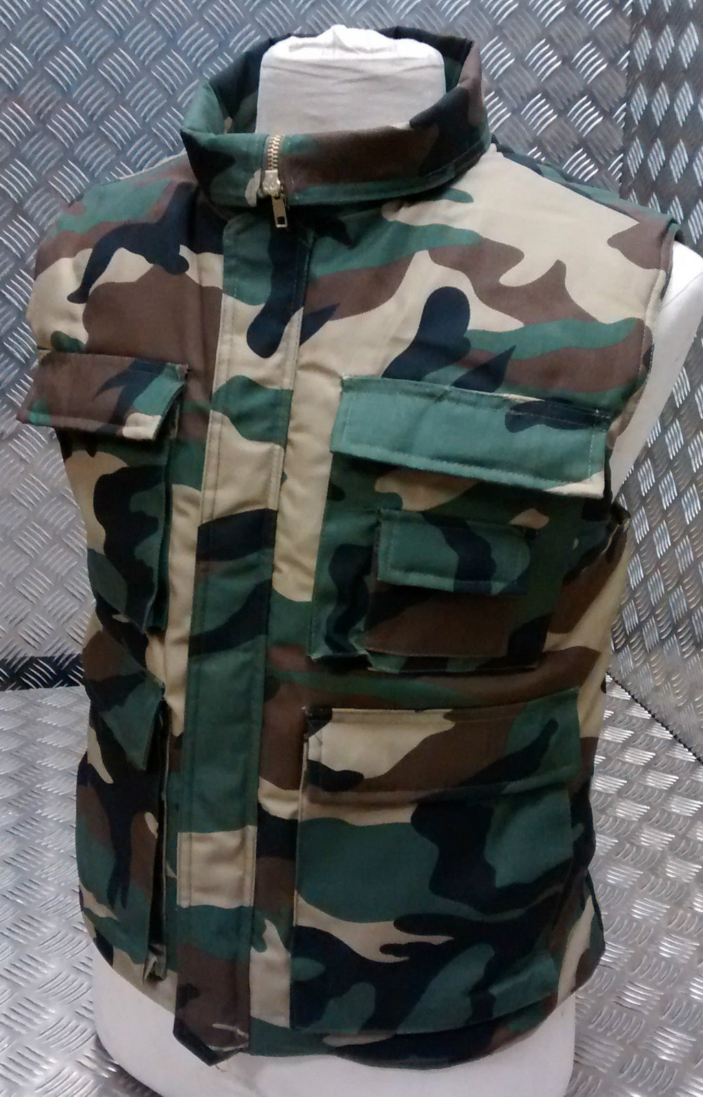 Hunters Action Vest Woodland Camo, Tactical Spec Body Warmer - NEW