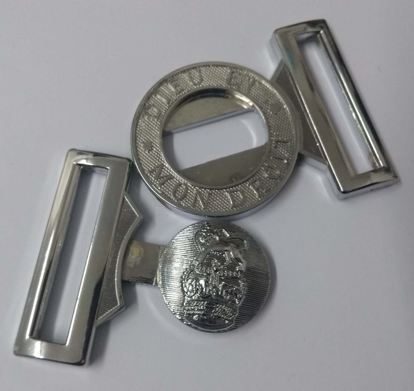"DIEU ET MON DROIT" Ceremonial Chrome Buckle Locket