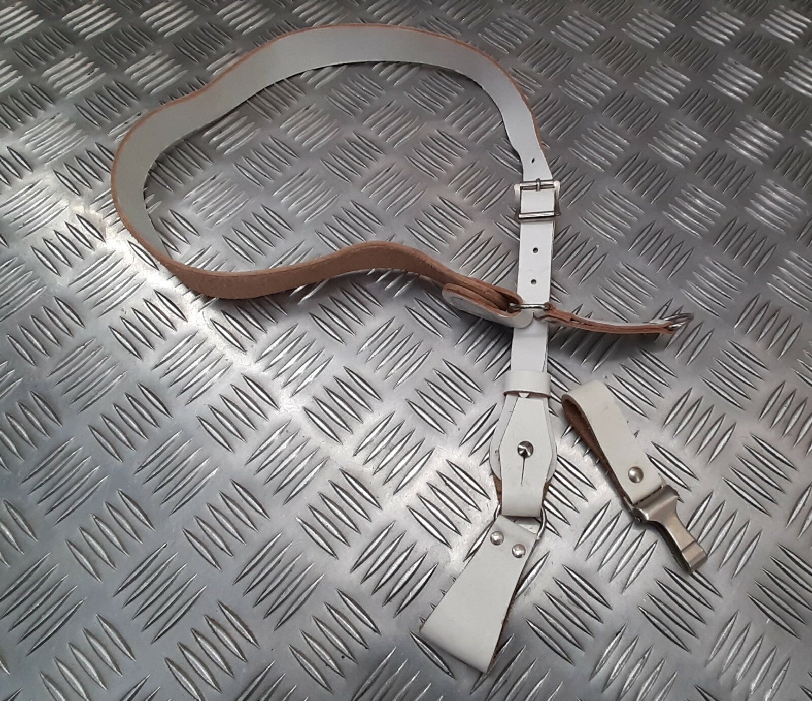 Vintage Sam Browne Strap Shoulder Cross Over White Leather Issue