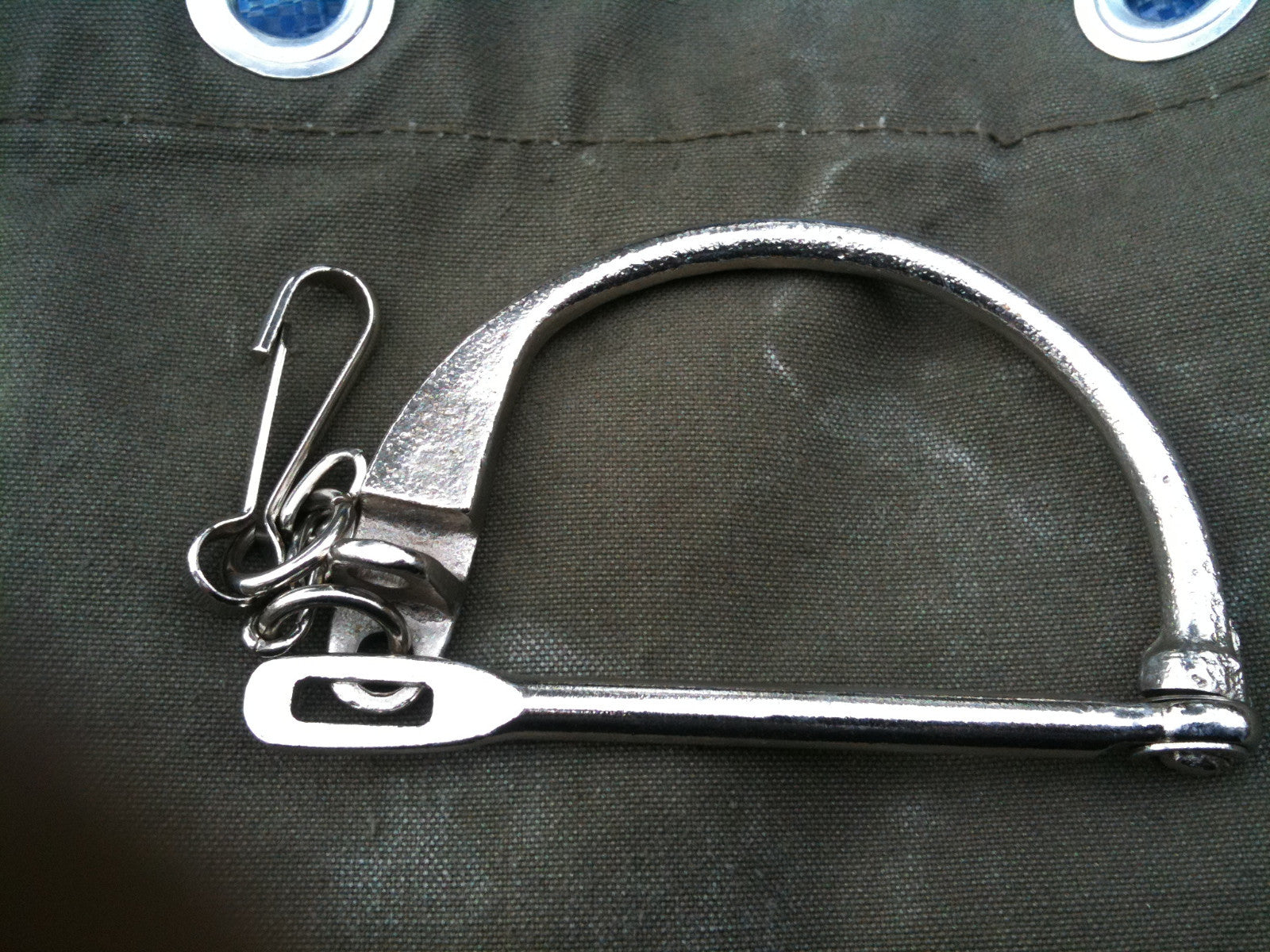 D Ring Lock Kit Bag / Kitbag / Duffle bag / Sandbag Handle / D-ring