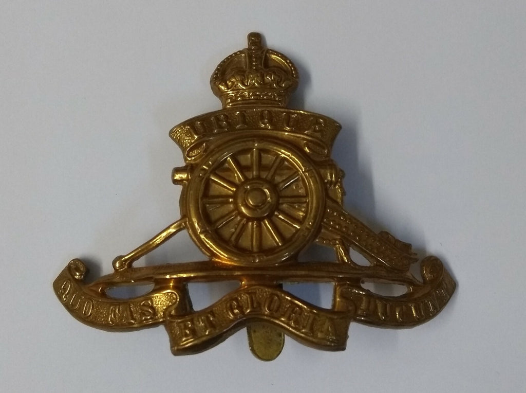 Vintage Royal Artillery Kings Crown Hat Badge British Army issue Old Pattern