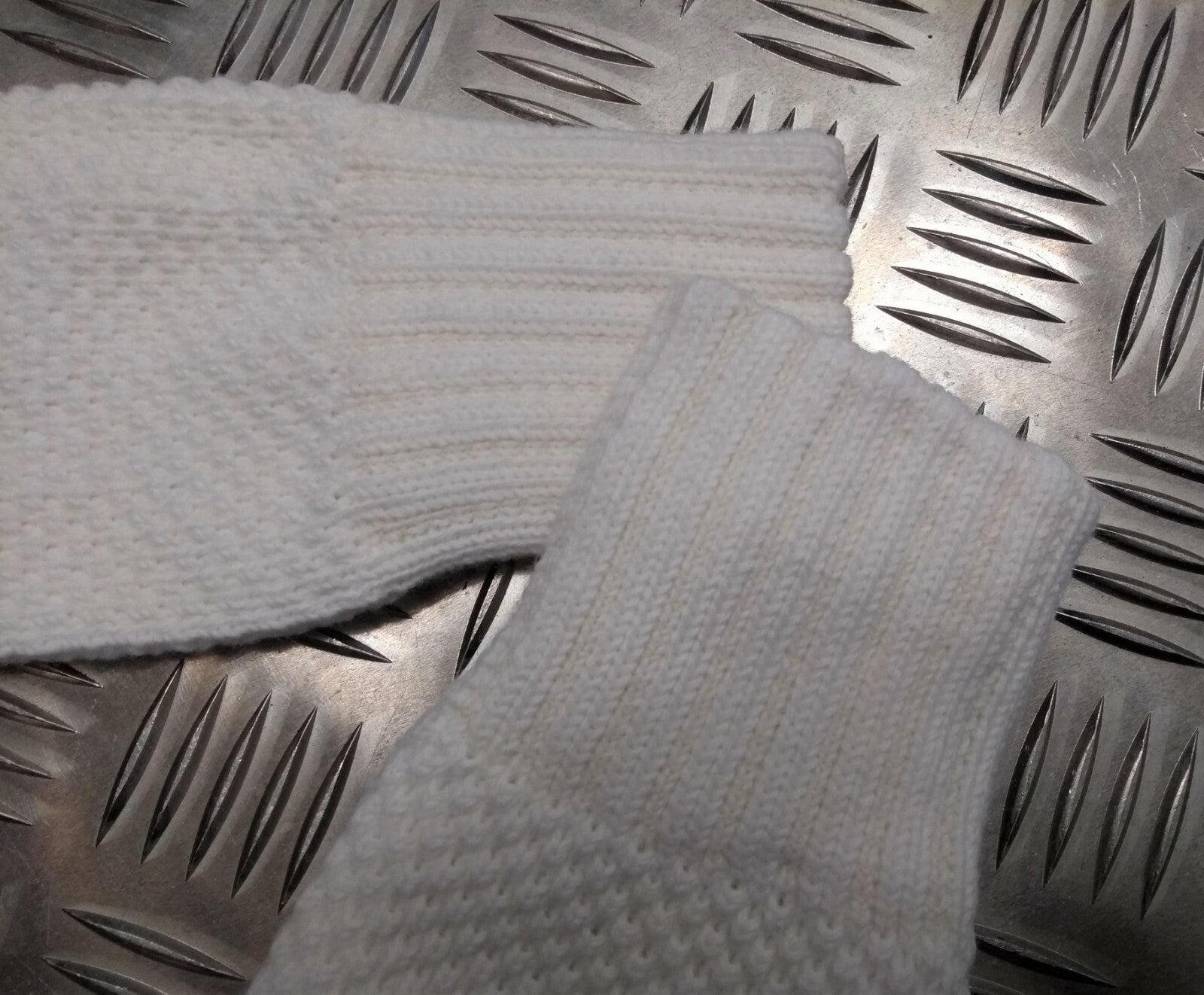White Waffle Gloves Liners Issue UK Made Size Medium / Large NEW