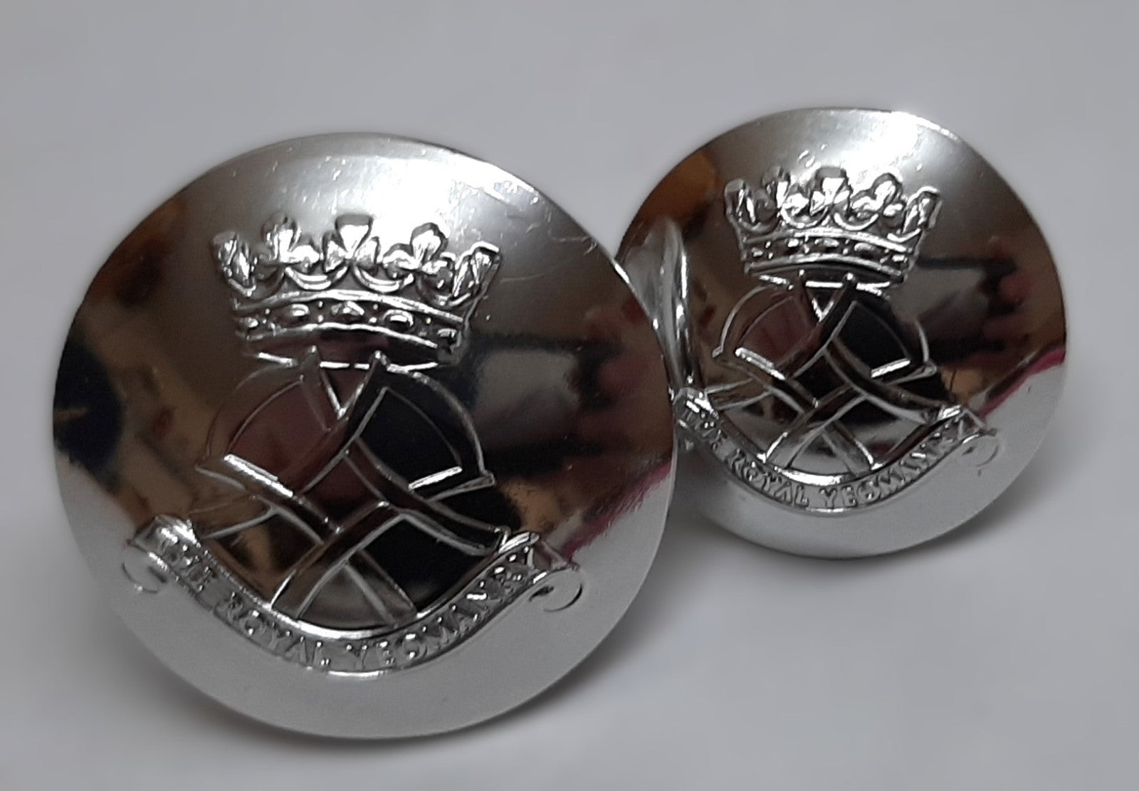 The Royal Yeomanry No2 Ring Back Silver Button Set British Army Insignia OFC