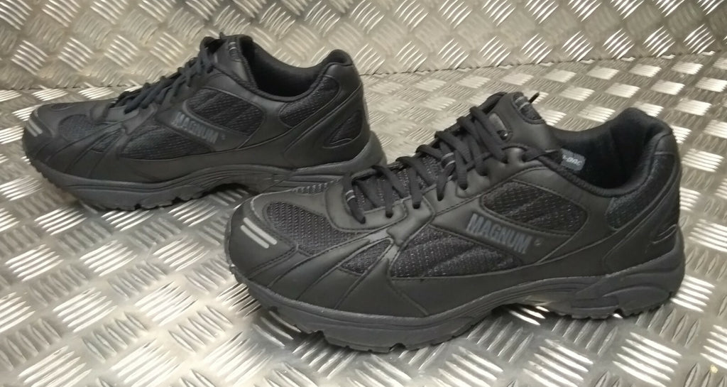 Magnum Trainers British Army Outdoor Issue Male Vibram Sole M.U.S.T Black