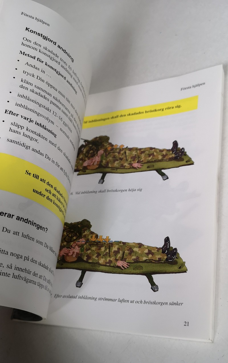 Training regulations for the Swedish Armed Forces Medical Officer 1999 booklet