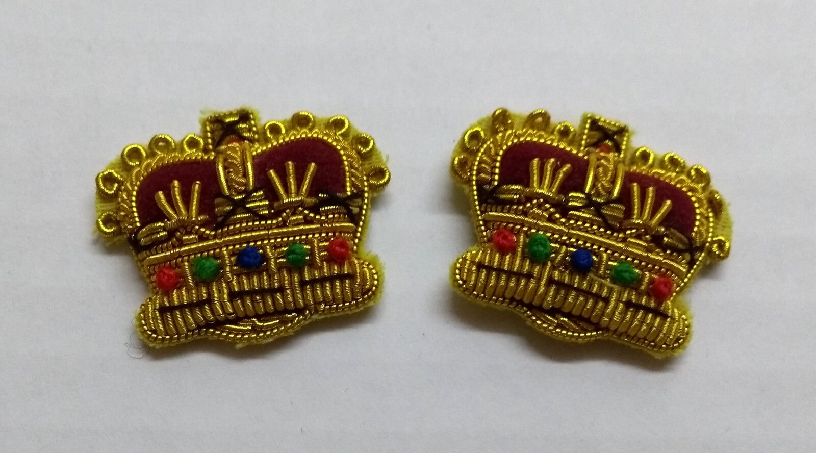 Army Crowns Gold With Crimson Padding Hand Embroidered H/E Insignia 7/8" 1 Pair