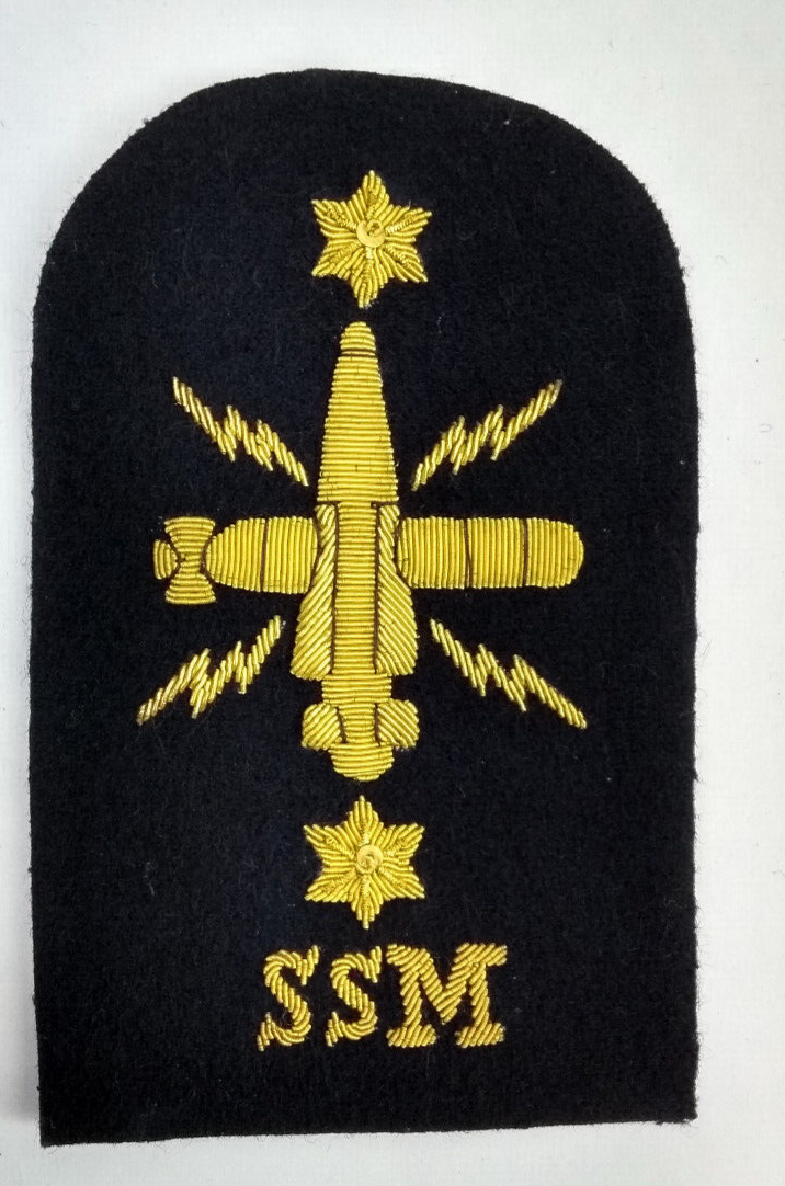 Royal Navy Sensors Submarine SSM Wire Braided Black & Gold Qualification Patch