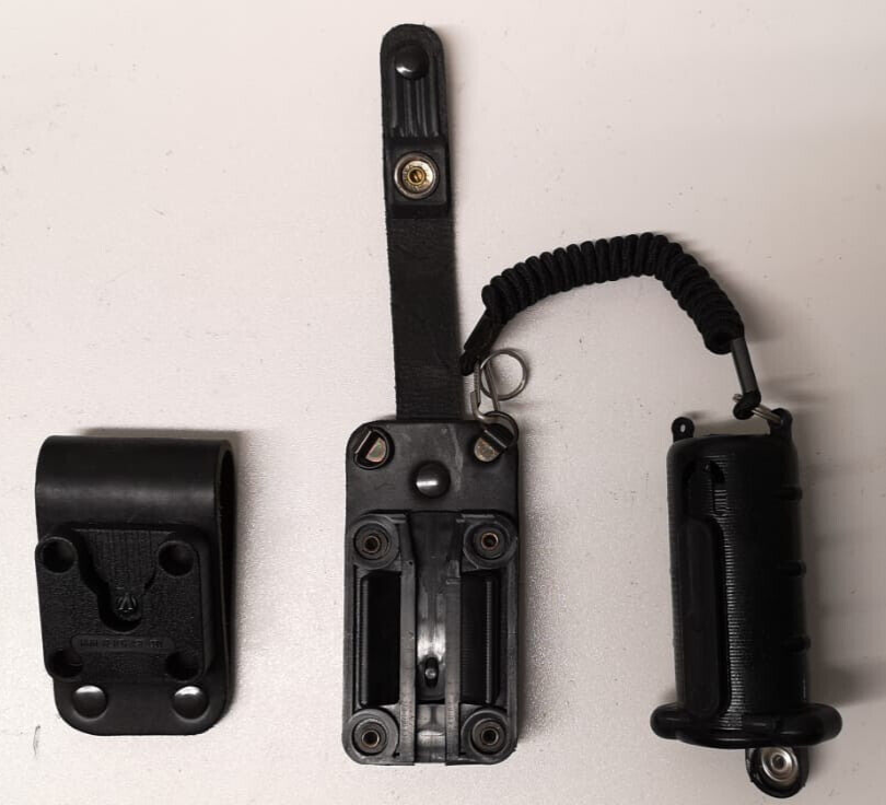 Genuine British & Security Details / Forces Black CS Gas Holder ILG