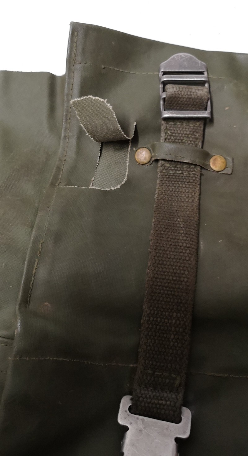 Vintage Army Issue Heavy-duty Backpacks x4 & Belts x4 Heavy Wear with Defects