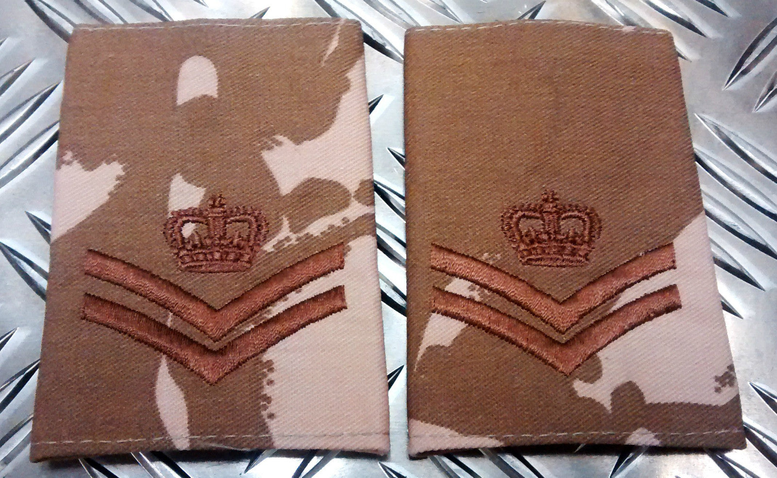 Genuine British Army Desert CORPORAL of Horse Rank Slides / Epaulettes - NEW