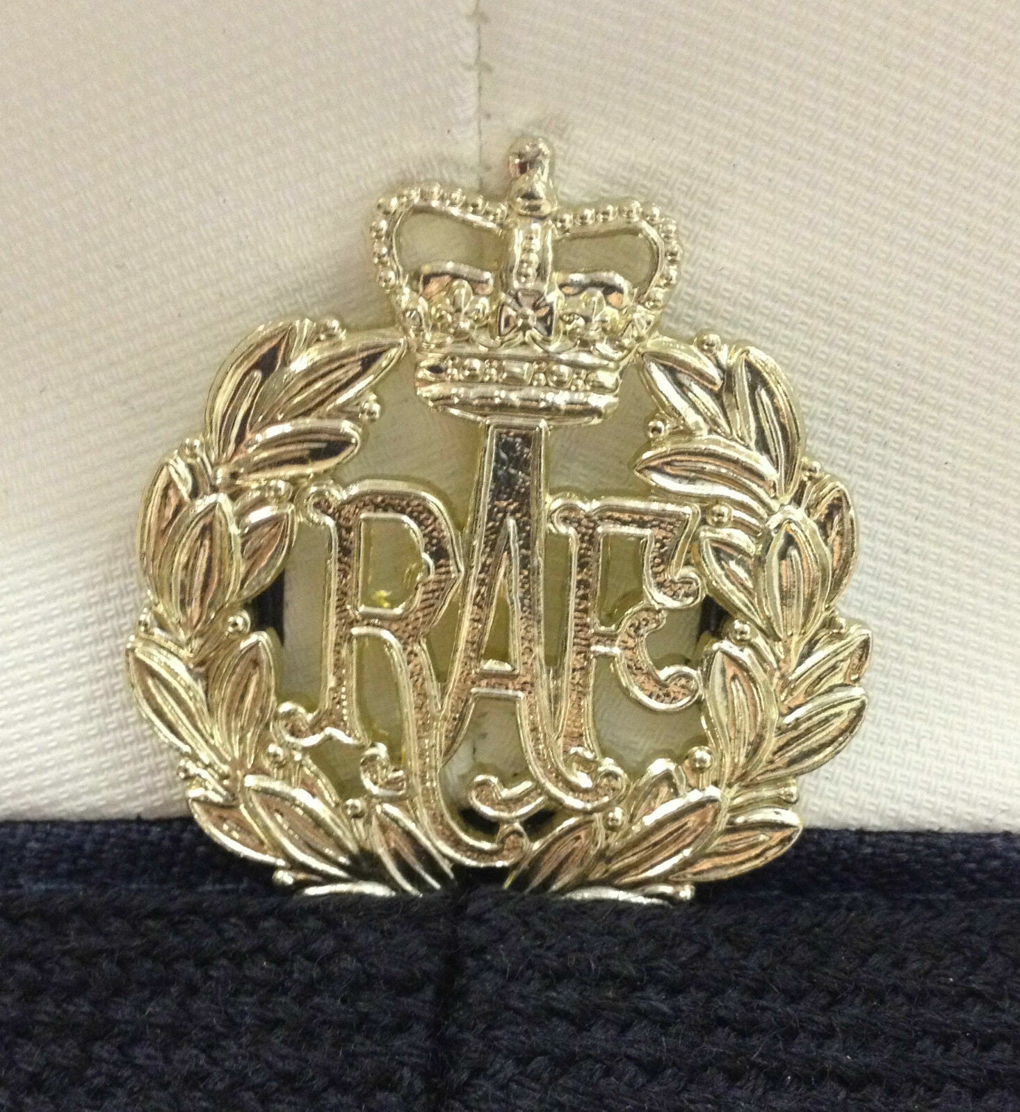 RAF Royal Air Force Dress Hat White Top Visor Cap with Badge 63cm