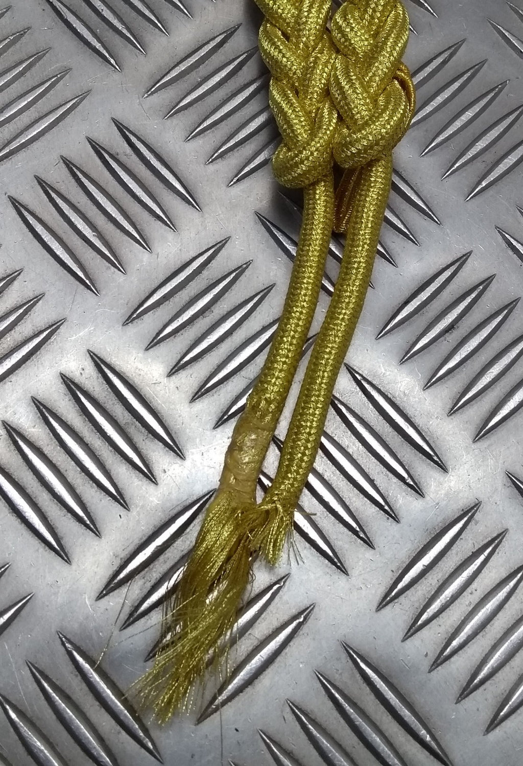 Army Ceremonial Aiguillette / Officers Lanyard Metallic Gold No Tip Ends Present