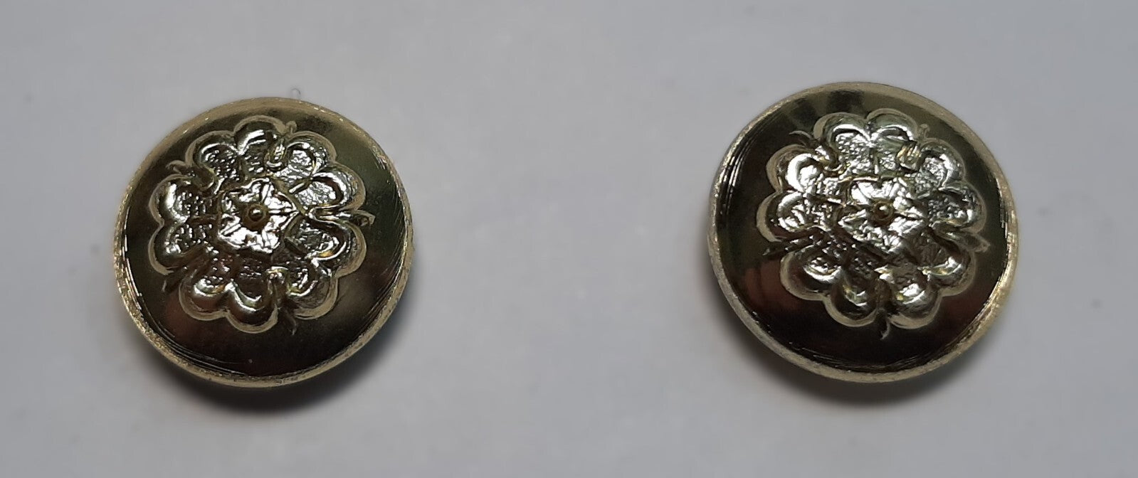 QLR Buttons British Queen's Lancashire Dress Small