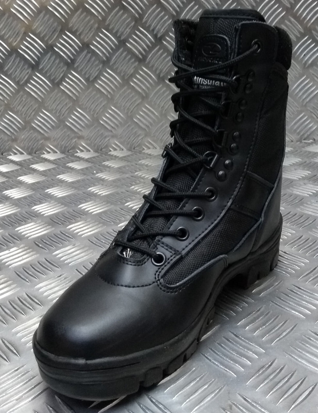 Lightweight Combat Boots With Shock Absorbing Anti Slip Soles Highlander UK4