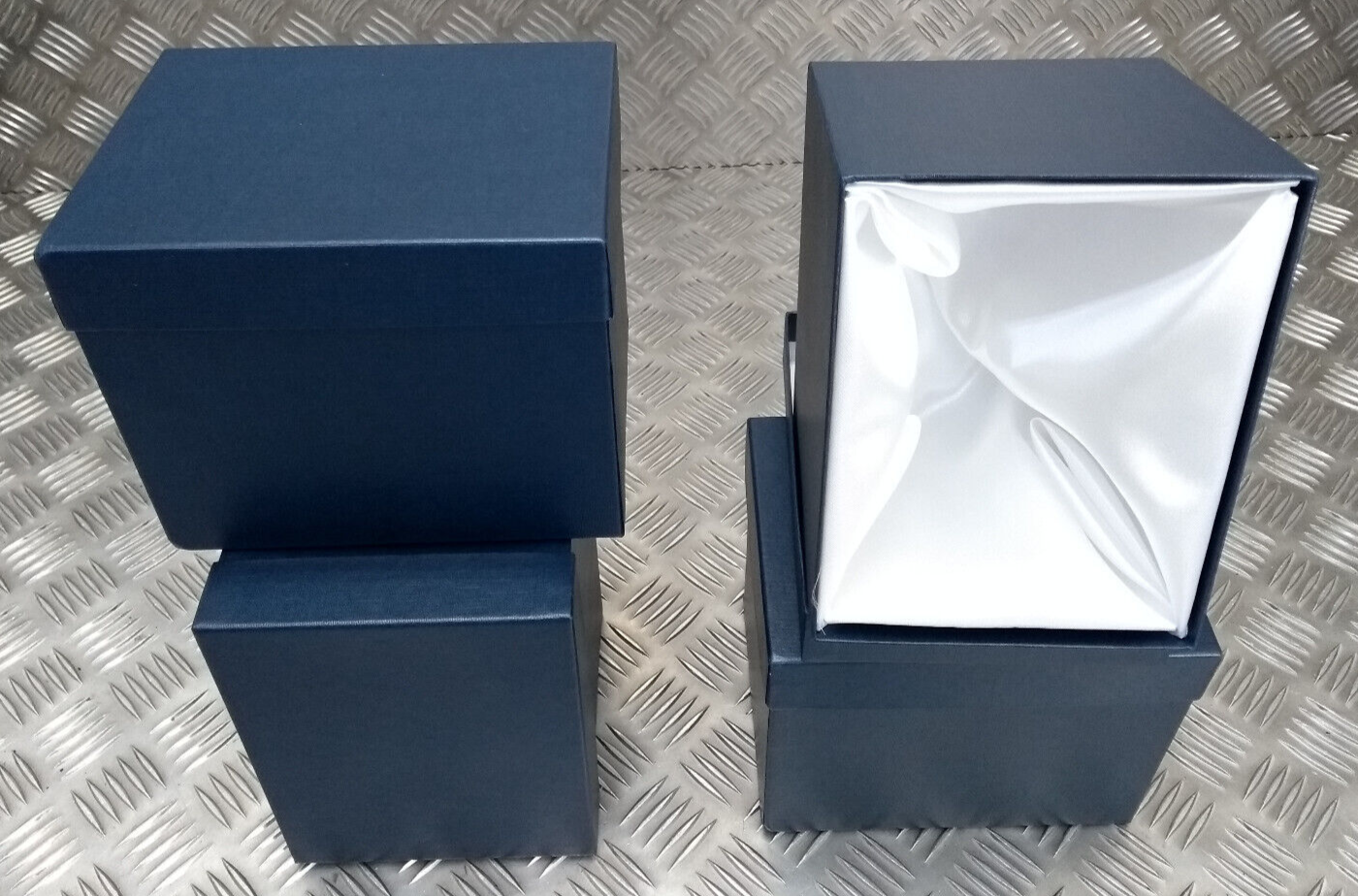 Decorative Blue Gift / Storage Boxes with White Canvas Lining & Removable Lid x4