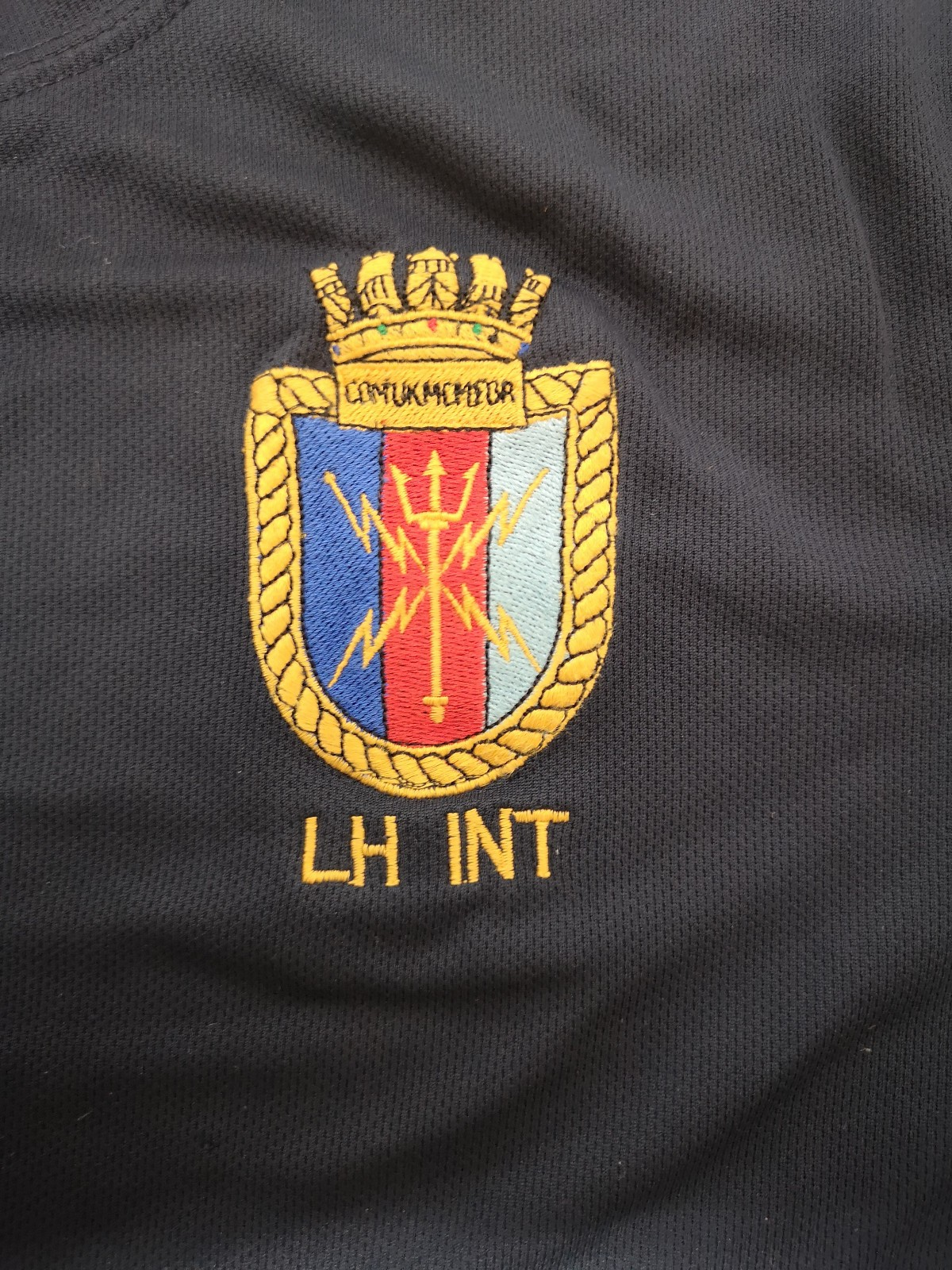 Short Sleeve Dark Blue Moisture Wicking T-shirt with COMUKMCMFOR LH INT Insignia