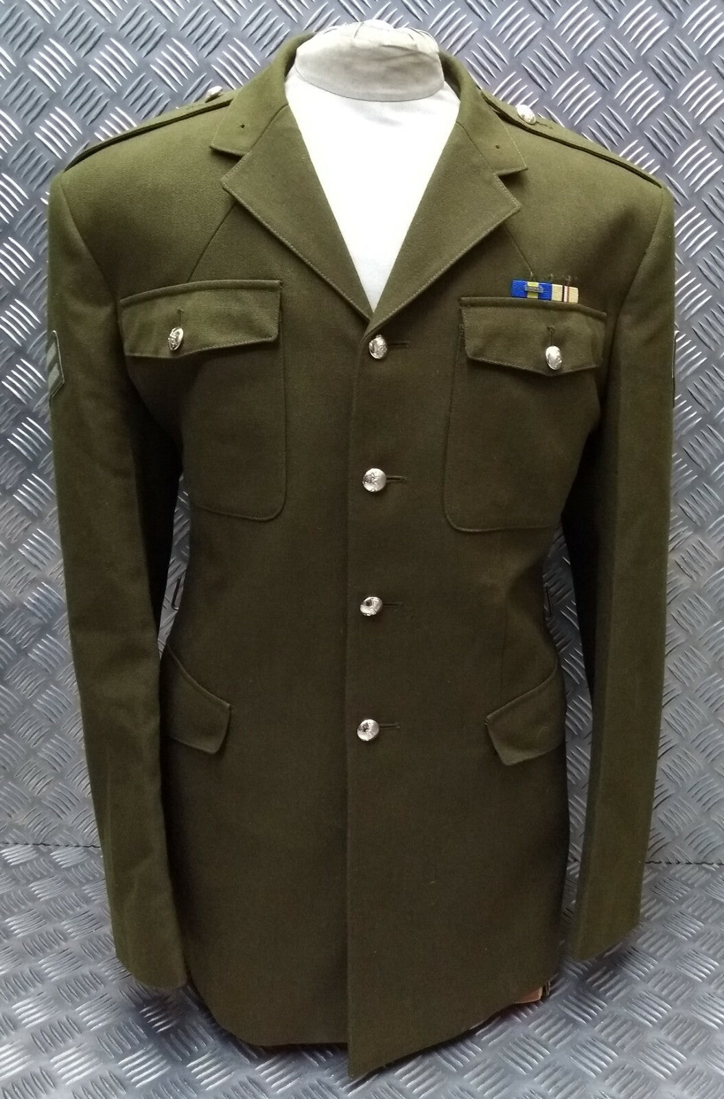 British Army No2 REME Regiment Dress Jacket Fully Buttoned With Insignia Patches EBYT989