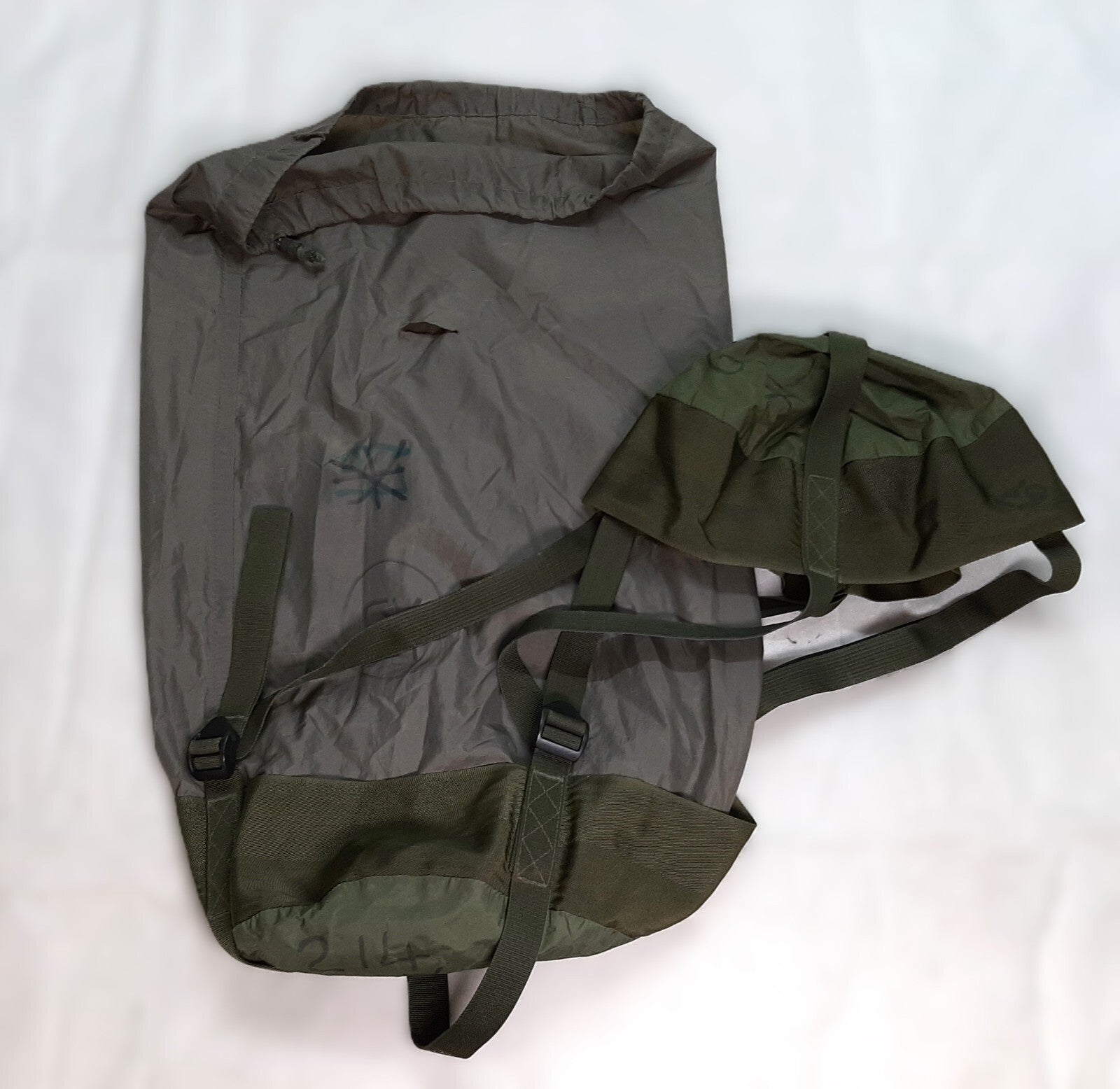 Arctic Compression Sack British Army Green for Larger Heavy weight Sleeping Bags