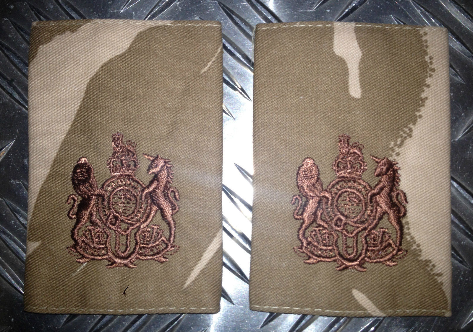 Genuine British Army Desert Camo SERGEANT MAJOR Rank Slides / Epaulettes - NEW