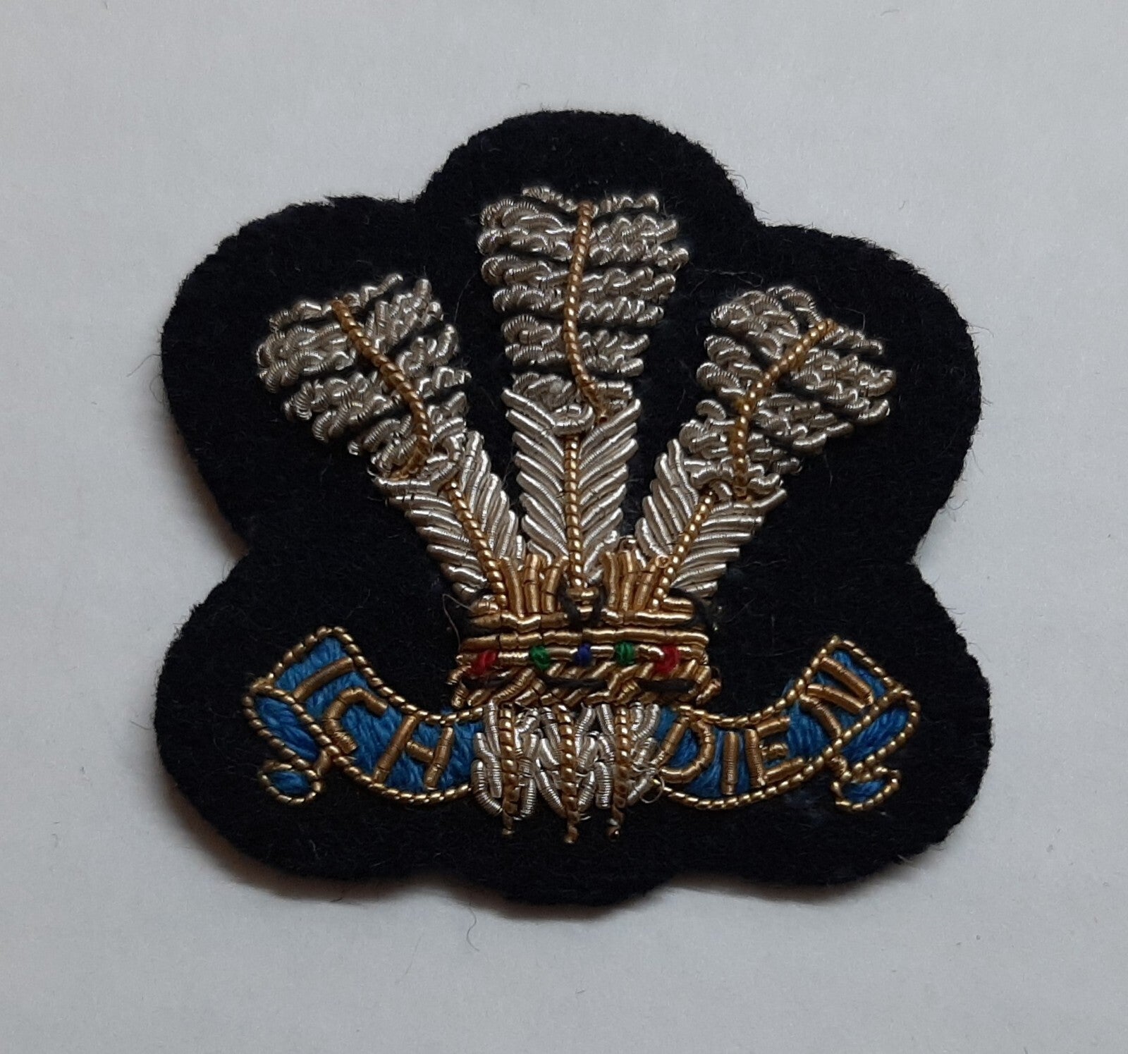 RRW Beret Badge British Army Royal Regiment of Wales "ICH DIEN" Insignia Badge
