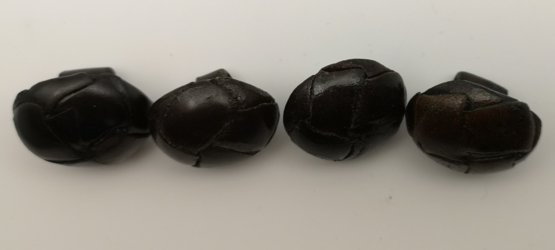 Royal Scots Leather Buttons Offc. Dark Brown Dome 38L x4