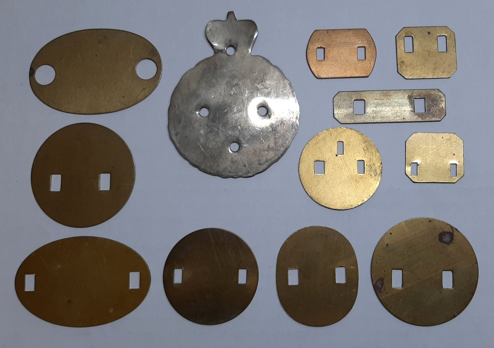 Back Plates Assorted lot of 12 Insignia Backing Shims British