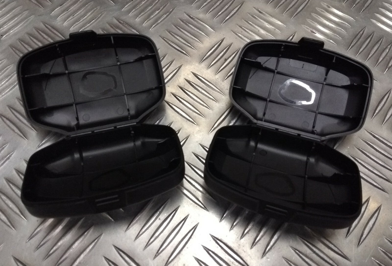 Genuine Army 1 pair ESS V12 Ballistic Protective Goggles Hard Lens Pods