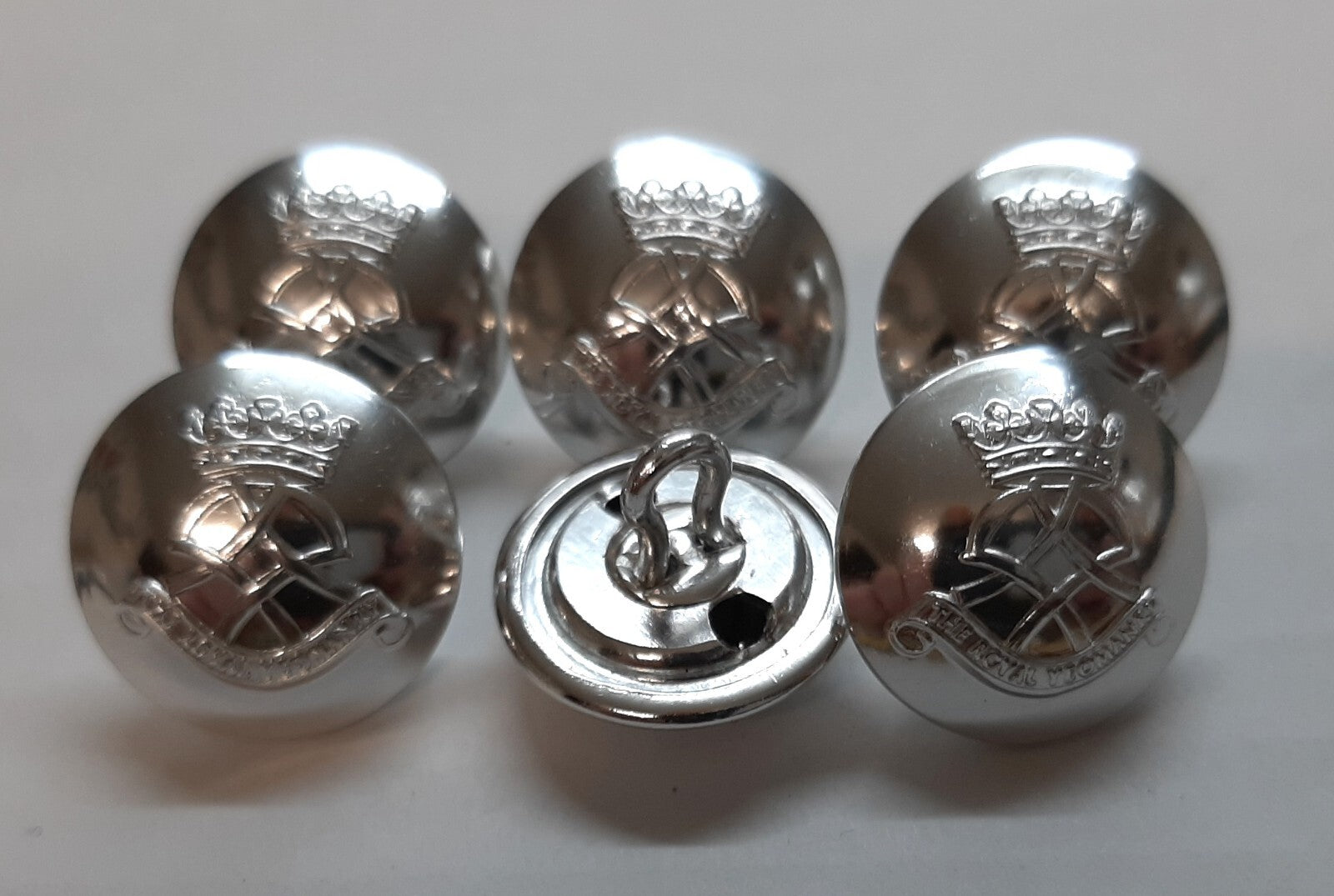 The Royal Yeomanry British Army Insignia Ring Back Silver Buttons Medium 30L X6