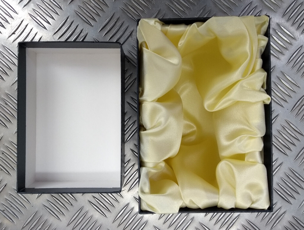 Dark Blue Gift / Storage Boxes with Cream Canvas Lining & Removable Lid x4